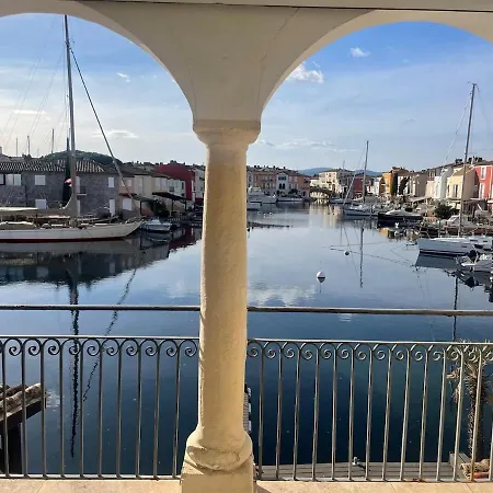 D'exception Avec Jardin Et Piscine Sur Le Port *
