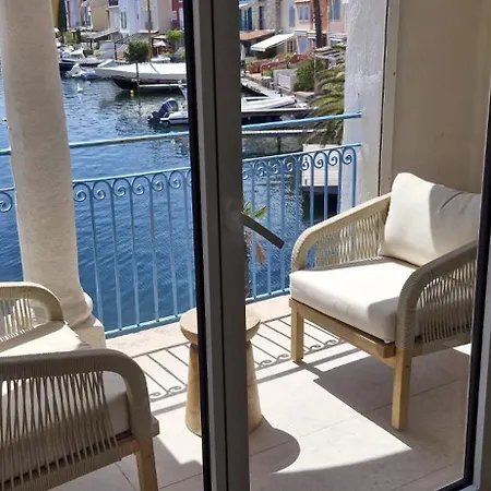 Villa D'exception Avec Jardin Et Piscine Sur Le Port *